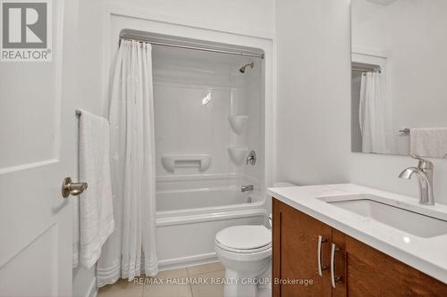 252 O'Donovan Drive, Carleton Place, ON - Indoor Photo Showing Bathroom
