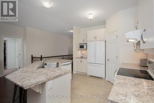 247 Shinny Avenue, Ottawa, ON - Indoor Photo Showing Kitchen With Double Sink