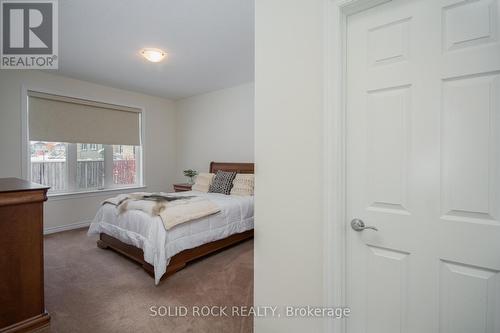 247 Shinny Avenue, Ottawa, ON - Indoor Photo Showing Bedroom