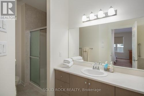 247 Shinny Avenue, Ottawa, ON - Indoor Photo Showing Bathroom
