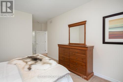 247 Shinny Avenue, Ottawa, ON - Indoor Photo Showing Bedroom
