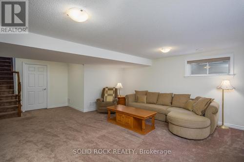 247 Shinny Avenue, Ottawa, ON - Indoor Photo Showing Other Room