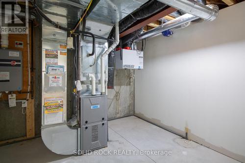 247 Shinny Avenue, Ottawa, ON - Indoor Photo Showing Basement