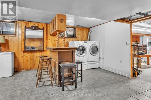 42 Riverbend Road, North Bay (Ferris), ON - Indoor Photo Showing Laundry Room