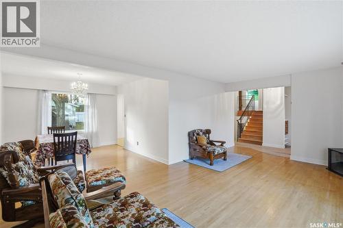 510 Bate Crescent, Saskatoon, SK - Indoor Photo Showing Living Room