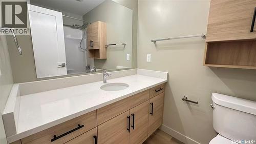207 4555 Rae Street, Regina, SK - Indoor Photo Showing Bathroom