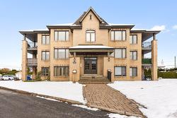 5-385 Rue Dalpé  Mascouche, QC J7K 0B3