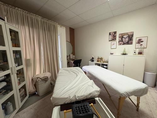 Salle - B-56 Av. Principale, Rouyn-Noranda, QC - Indoor Photo Showing Bedroom