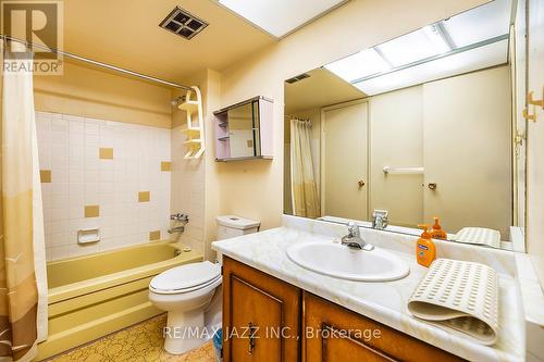 81 - 1330 Trowbridge Drive, Oshawa (Centennial), ON - Indoor Photo Showing Bathroom