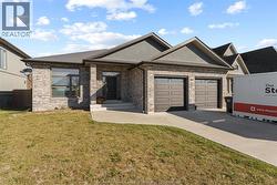 967 WESTWOOD DRIVE  Lakeshore, ON N0R 1A0