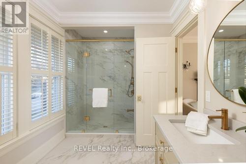 50 Hillcrest Avenue, St. Catharines (Old Glenridge), ON - Indoor Photo Showing Bathroom