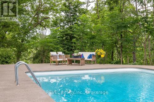 50 Hillcrest Avenue, St. Catharines (Old Glenridge), ON - Outdoor With In Ground Pool