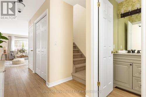 143 Pine Street, Bracebridge (Macaulay), ON - Indoor Photo Showing Other Room