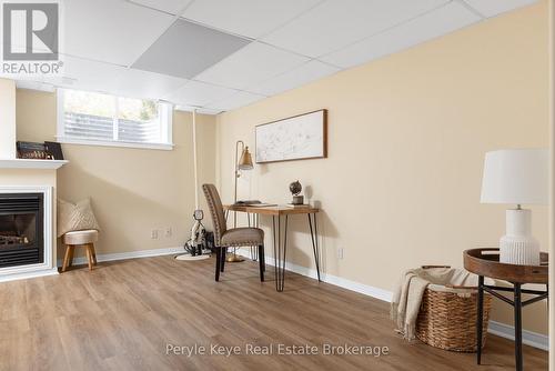 143 Pine Street, Bracebridge (Macaulay), ON - Indoor With Fireplace