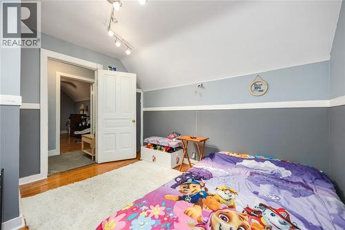 856 Devine Street, Sarnia, ON - Indoor Photo Showing Bedroom
