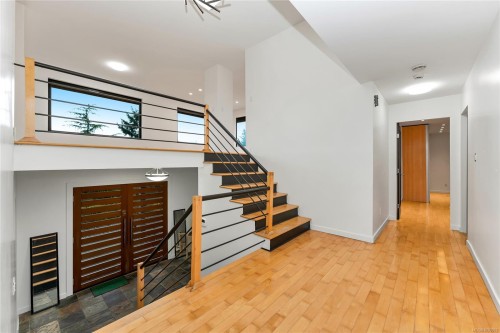 5198 Beckton Rd, Saanich, BC 