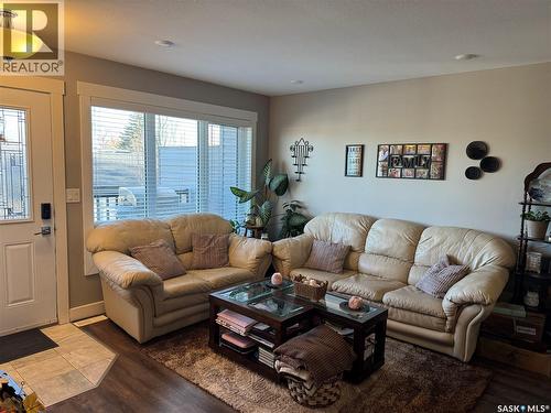 4 110 Centennial Boulevard, Warman, SK - Indoor Photo Showing Living Room