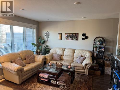 4 110 Centennial Boulevard, Warman, SK - Indoor Photo Showing Living Room