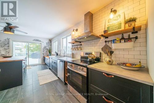 2087 B Grindstone Lake Road, Frontenac (Frontenac North), ON - Indoor Photo Showing Kitchen