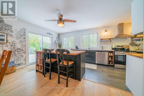 2087 B Grindstone Lake Road, Frontenac (Frontenac North), ON - Indoor