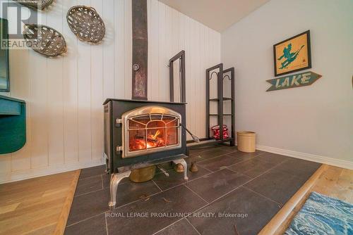 2087 B Grindstone Lake Road, Frontenac (Frontenac North), ON - Indoor Photo Showing Other Room