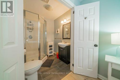 2087 B Grindstone Lake Road, Frontenac (Frontenac North), ON - Indoor Photo Showing Bathroom