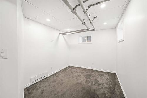 149 Campbell Street, Winnipeg, MB - Indoor With Storage