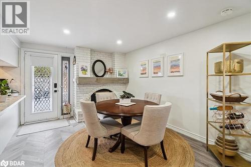 2070 Brant Street Unit# 4, Burlington, ON - Indoor Photo Showing Dining Room