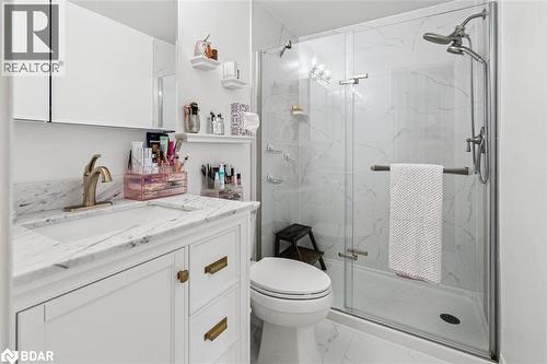 2070 Brant Street Unit# 4, Burlington, ON - Indoor Photo Showing Bathroom