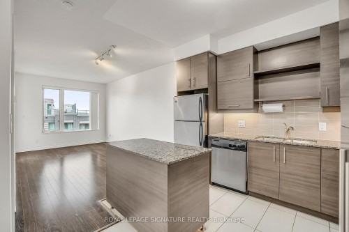 520-277 South Park Road, Markham, ON - Indoor Photo Showing Kitchen With Stainless Steel Kitchen With Upgraded Kitchen