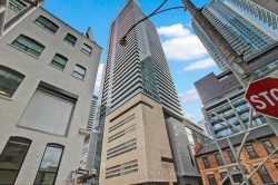3211-80 John Street  Toronto, ON M5V 3X4
