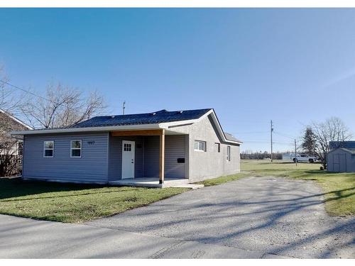 1007 Sunset Drive, Fort Frances, ON - Outdoor