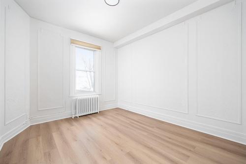 Chambre à coucher - 5489 Rue St-Urbain, Montréal (Le Plateau-Mont-Royal), QC - Indoor Photo Showing Other Room