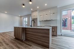 C-10 Rue Vaudry  Sainte-Thérèse, QC J7E 3B8