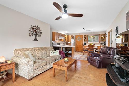 Overall view - 7 Av. Maple Grove, Bristol, QC - Indoor Photo Showing Living Room