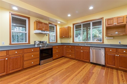 1291 Boulderpath Rd, Metchosin, BC 