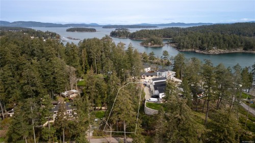 2452 Tryon Rd, North Saanich, BC 