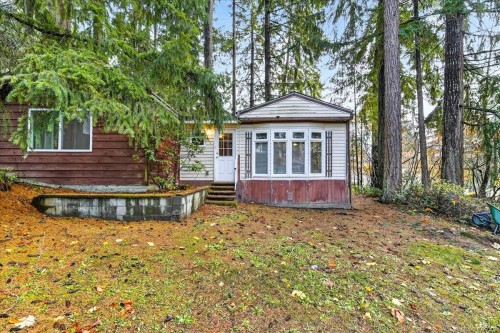 5560 Kitsuksis Rd, Port Alberni, BC 