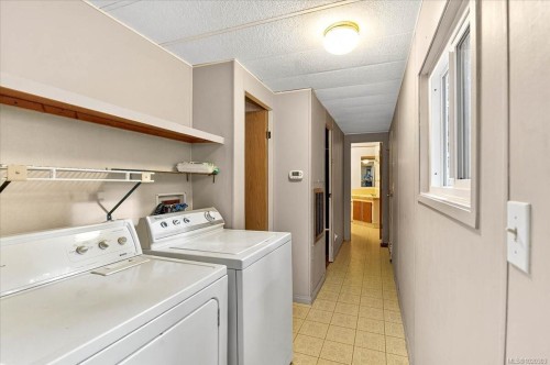 5560 Kitsuksis Rd, Port Alberni, BC 