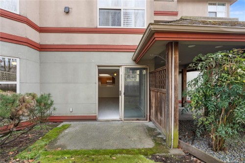 110-330 Brae Rd, Duncan, BC -  With Exterior