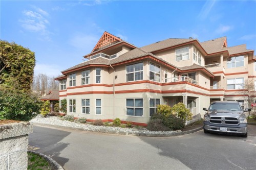 110-330 Brae Rd, Duncan, BC - Outdoor With Facade