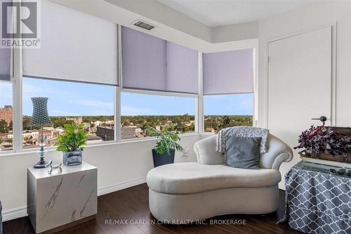 1111 - 7 Gale Crescent, St. Catharines (E. Chester), ON - Indoor