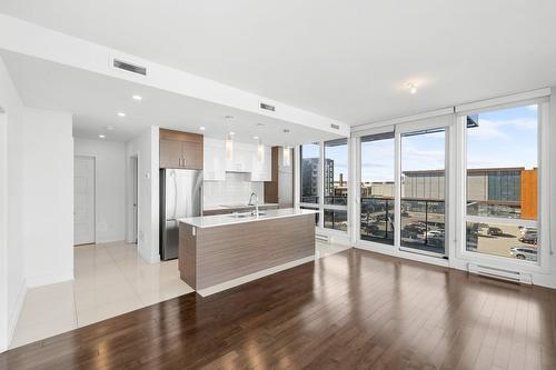 Salle à manger - 306-775 Av. Plymouth, Mont-Royal, QC - Indoor Photo Showing Kitchen