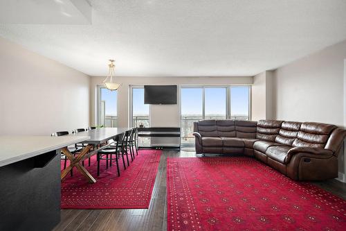 Salon - 1202-639 Rue Robert-Élie, Laval (Laval-Des-Rapides), QC - Indoor Photo Showing Living Room