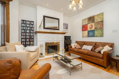Living room - 3560 Av. Marcil, Montréal (Côte-Des-Neiges/Notre-Dame-De-Grâce), QC - Indoor Photo Showing Living Room With Fireplace