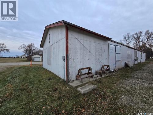 250 4Th Avenue, Broadview, SK - Outdoor