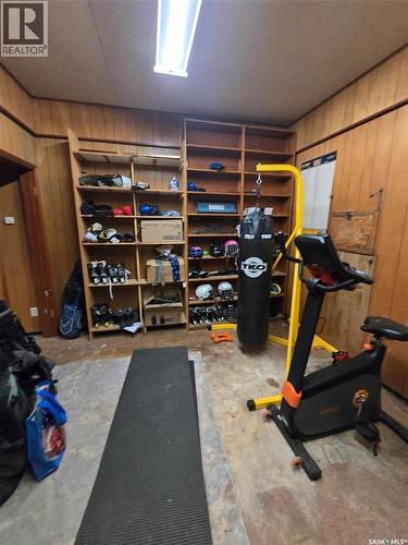 250 4Th Avenue, Broadview, SK - Indoor Photo Showing Gym Room