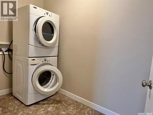 112 302 Bemister Avenue E, Melfort, SK - Indoor Photo Showing Laundry Room