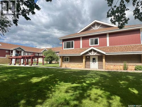 112 302 Bemister Avenue E, Melfort, SK - Outdoor With Deck Patio Veranda