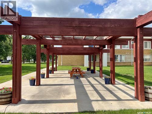 112 302 Bemister Avenue E, Melfort, SK - Outdoor